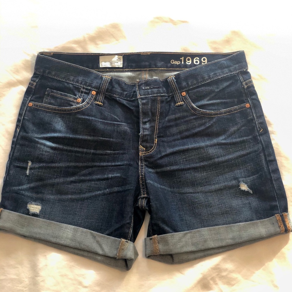NWOT - Gap Boyfriend Shorts